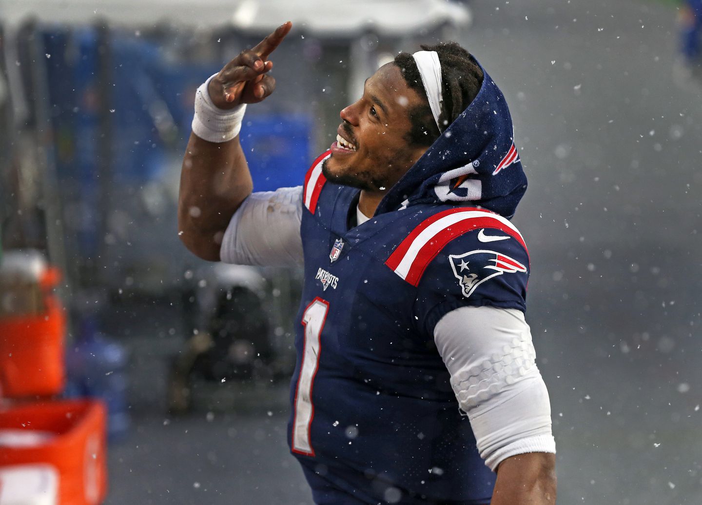 New England Patriots quarterback Cam Newton breaks group record that represented over 40 years