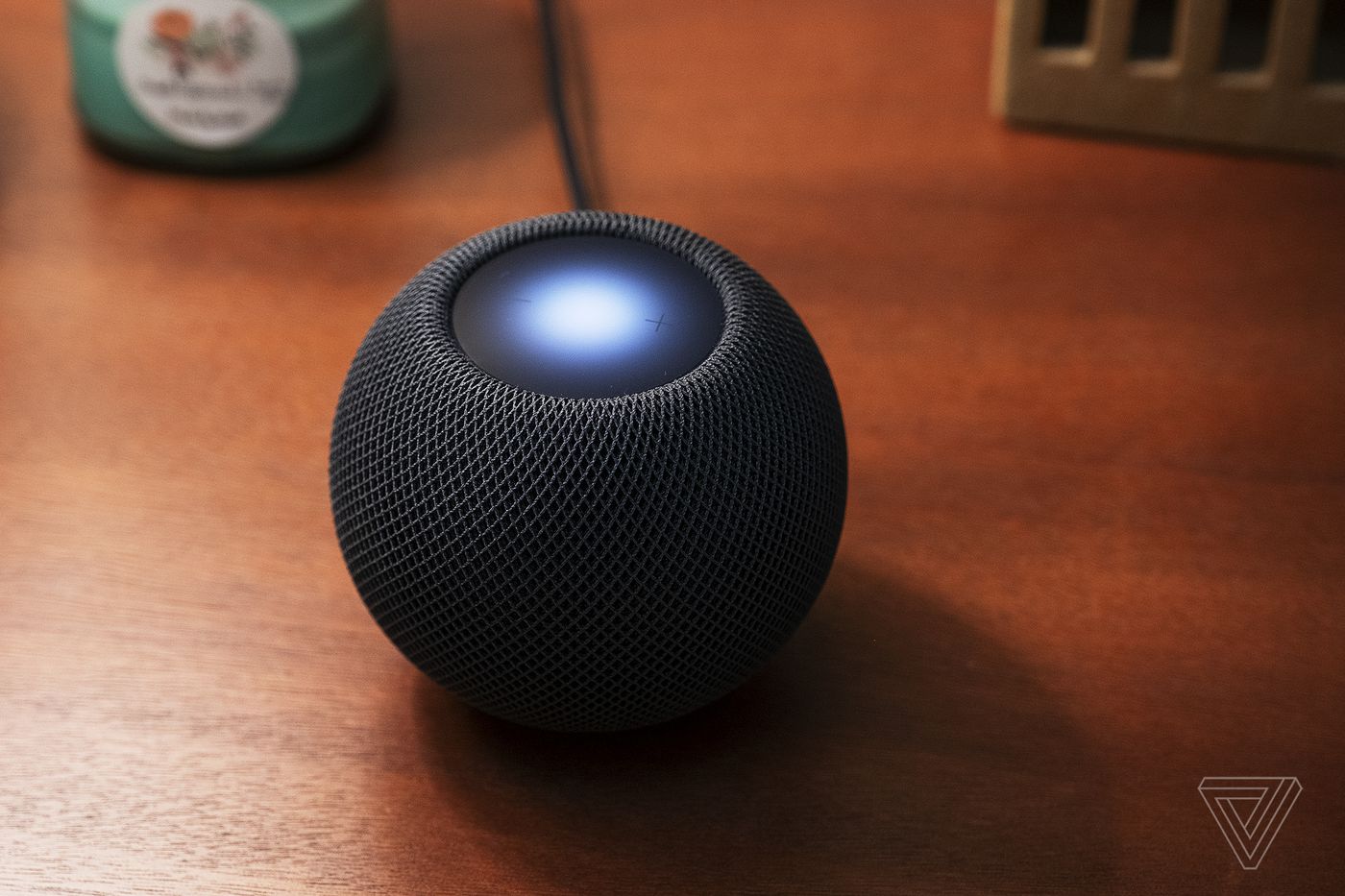 Apple HomePod Mini purportedly has a mysterious sensor for temperature, humidity