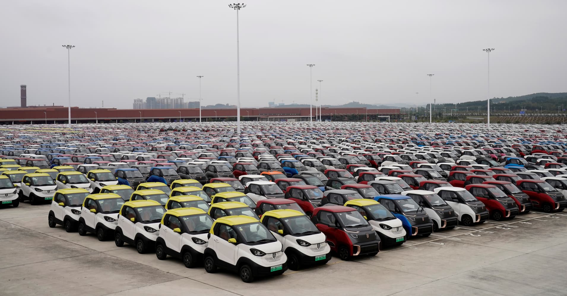 Warren Buffett-sponsored BYD sold fewer all-electric vehicles than before the pandemic