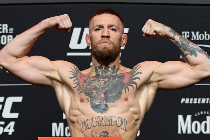 Dustin Poirier, Conor McGregor obtain weight in front of UFC 264