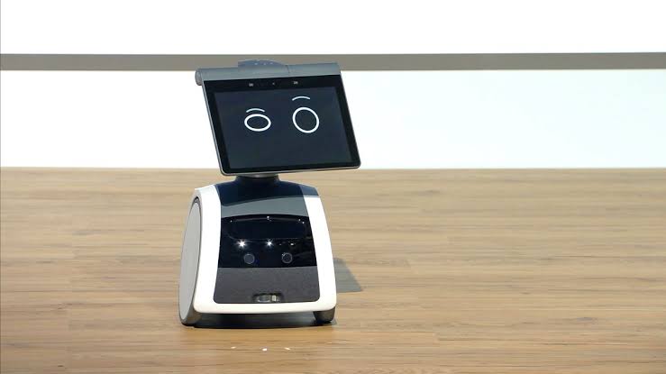  Amazon uncovers ‘Jetsons’- like roaming robot for the home