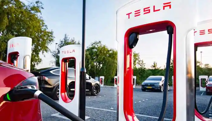 Tesla initiates its chargers to different electric vehicles