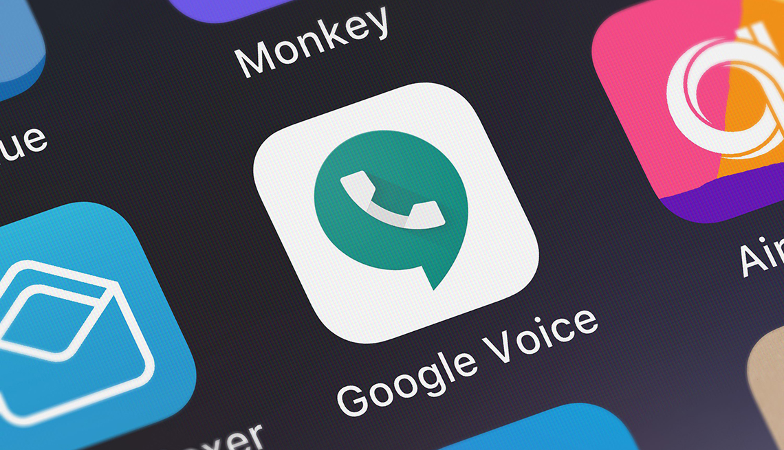 Google Voice currently has Gmail-like custom guidelines for sending and voicemail