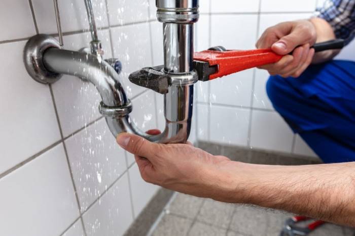  Causes for water pipe repairs in Massapequa, NY!