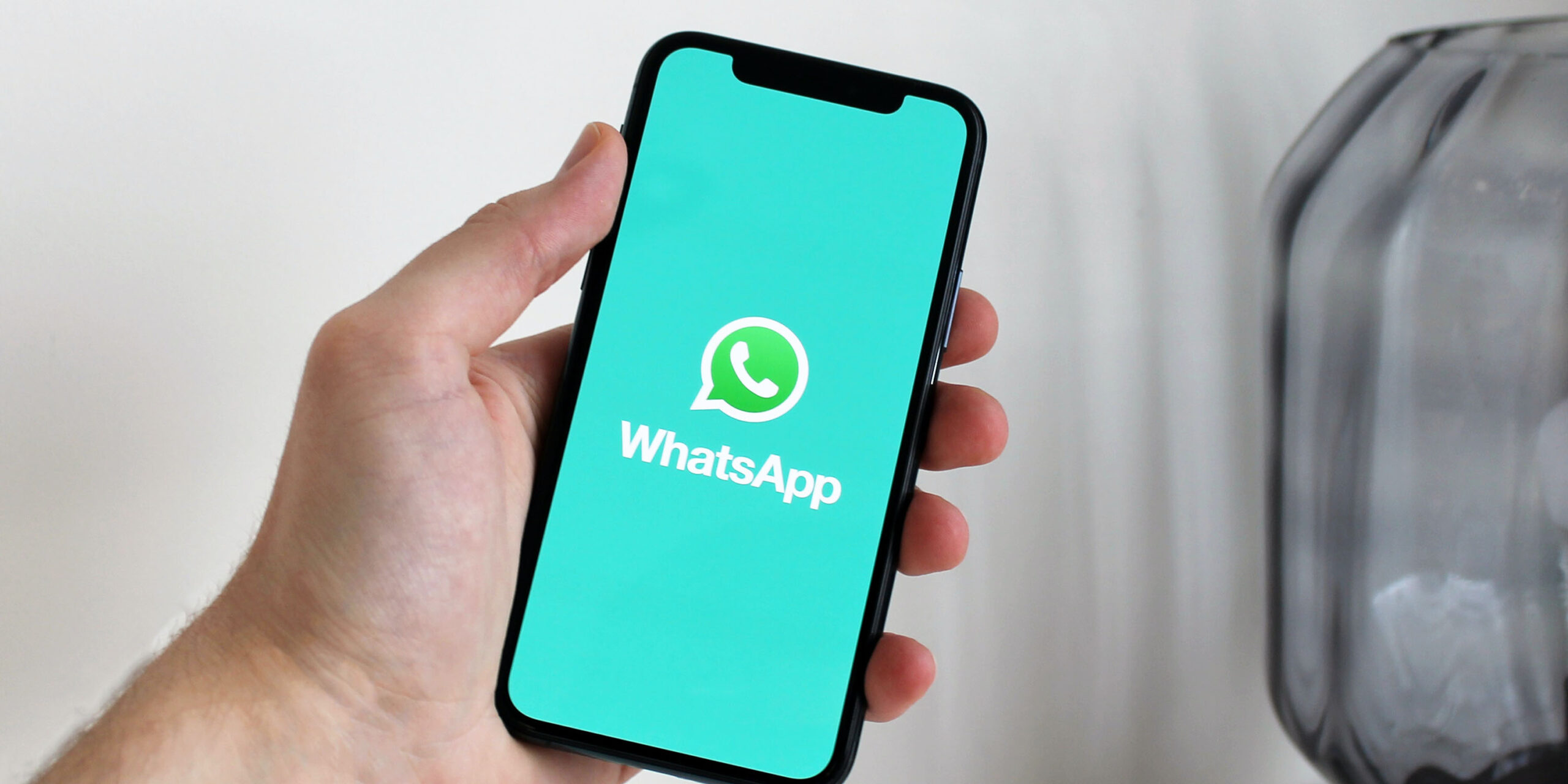 WhatsApp is almost prepared to move Android chats to iPhone