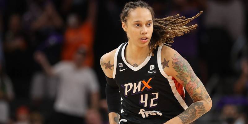 Mercury’s Brittney Griner, Megan Gustafson enter wellbeing and security convention