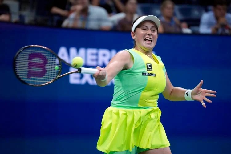 Iga Swiatek loses to Jelena Ostapenko in the fourth round, ending her bid to defend her US Open title