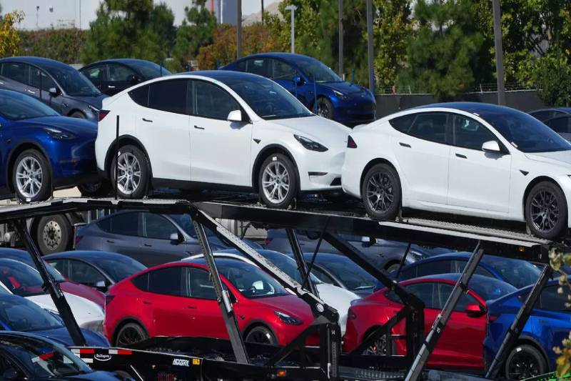 Profits at Tesla Drop 44% Following Significant Price Cuts