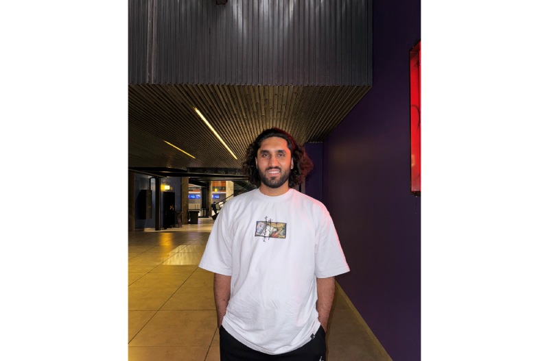 From Iranian Artist to Digital Strategist: The Dual Career of Amir Abar Connecting Art and Global Influence